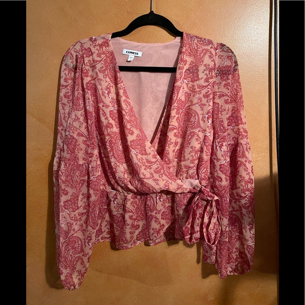 Express wrap detail top